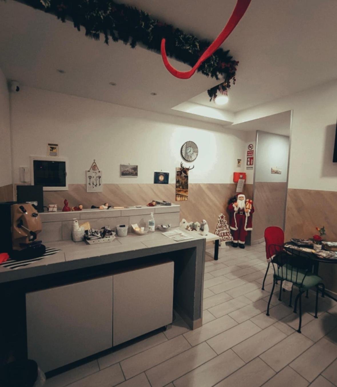 Neapolis Center Bed & Breakfast ภายนอก รูปภาพ