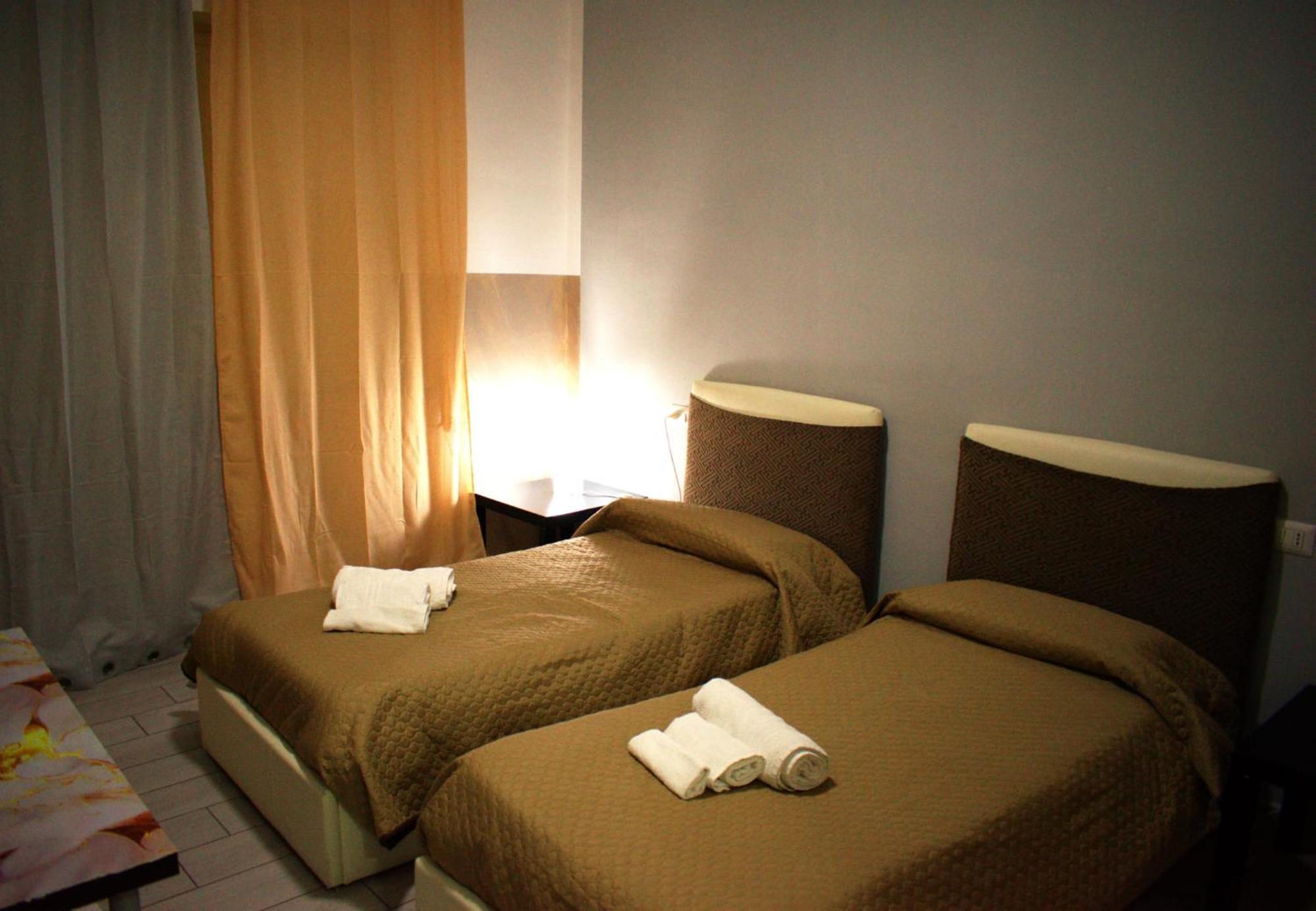 Neapolis Center Bed & Breakfast ภายนอก รูปภาพ