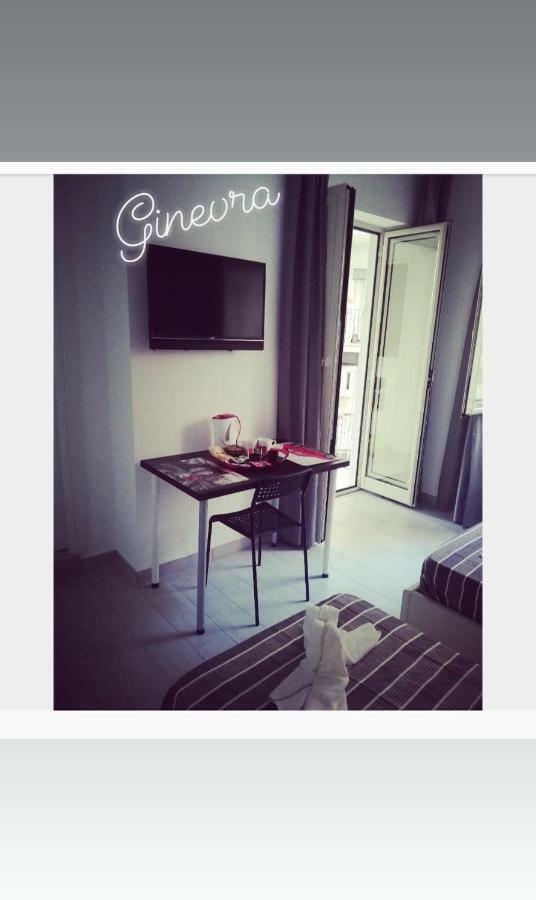 Neapolis Center Bed & Breakfast ภายนอก รูปภาพ