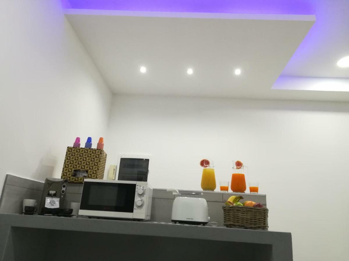 Neapolis Center Bed & Breakfast ภายนอก รูปภาพ